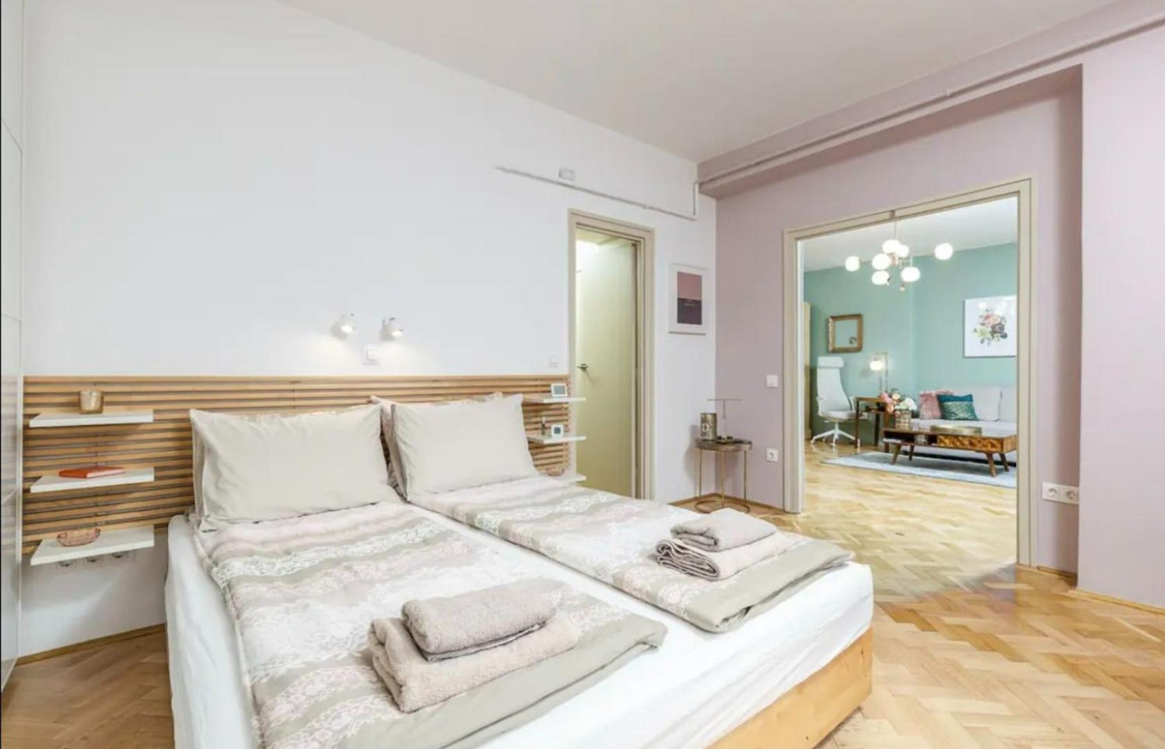 Elegant Escape By Buda Castle For Pleasure Seekers Budapest Eksteriør billede
